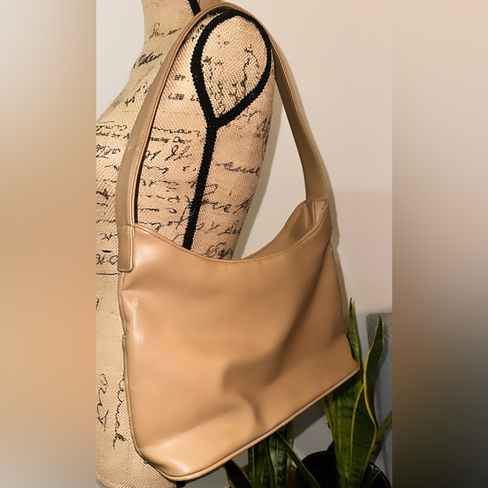 Like New Bay Studio hand bag